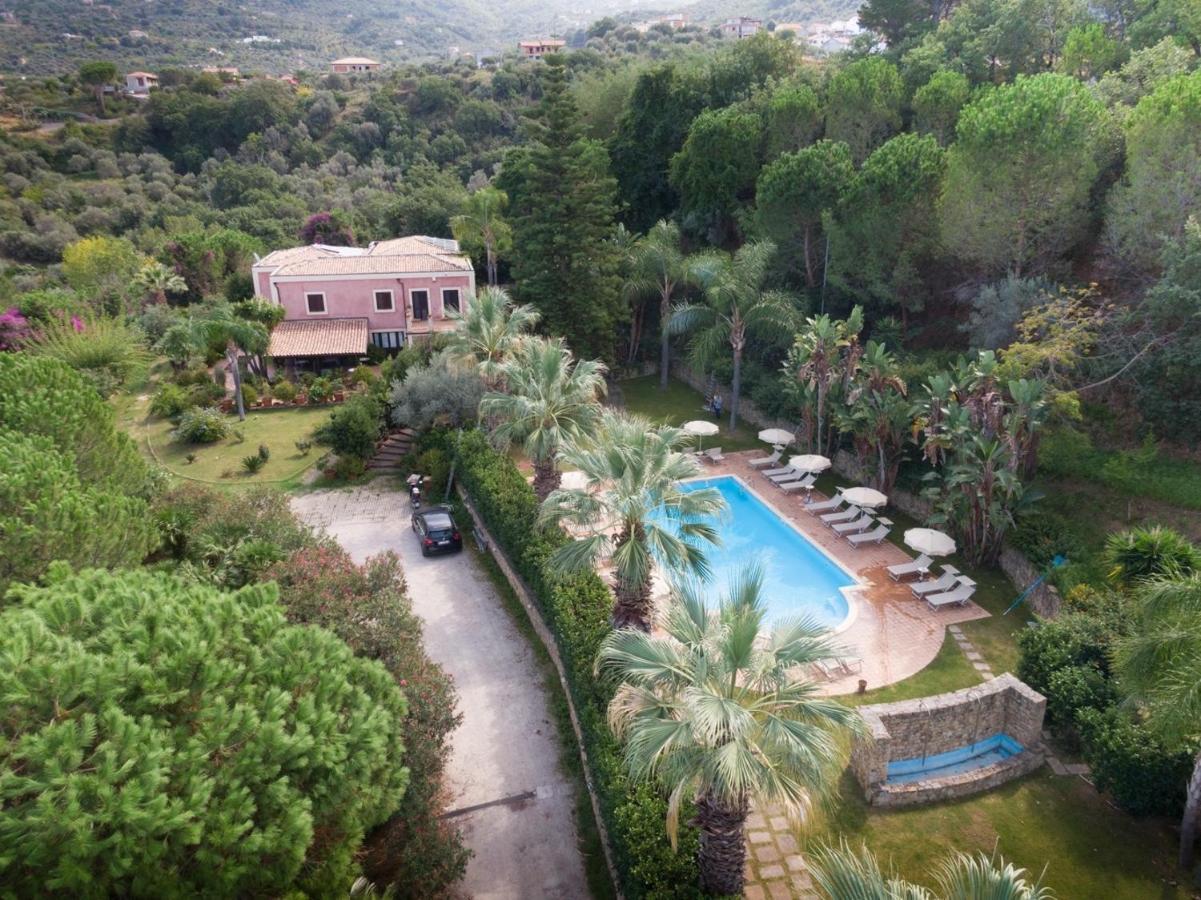 Agriturismo Villa Luca Sant'Agata di Militello Exterior photo